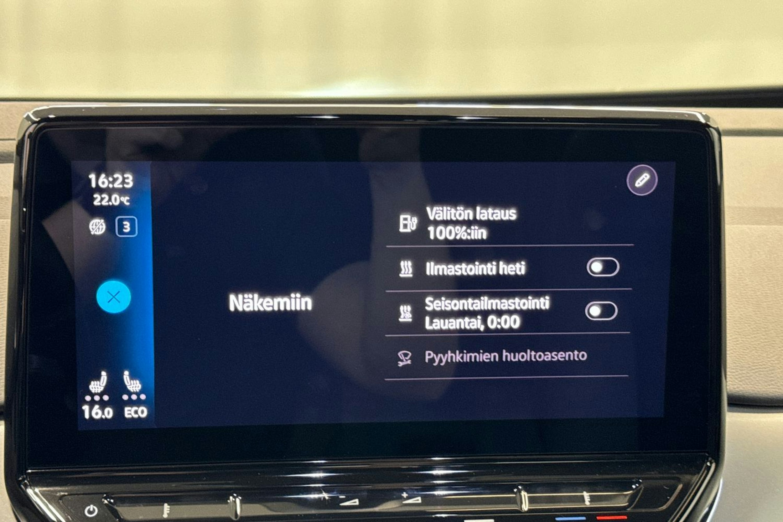 keltainen Volkswagen ID.4 2021 kuva 26.