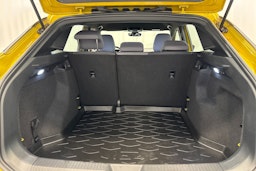 keltainen Volkswagen ID.4 2021 kuva 27.