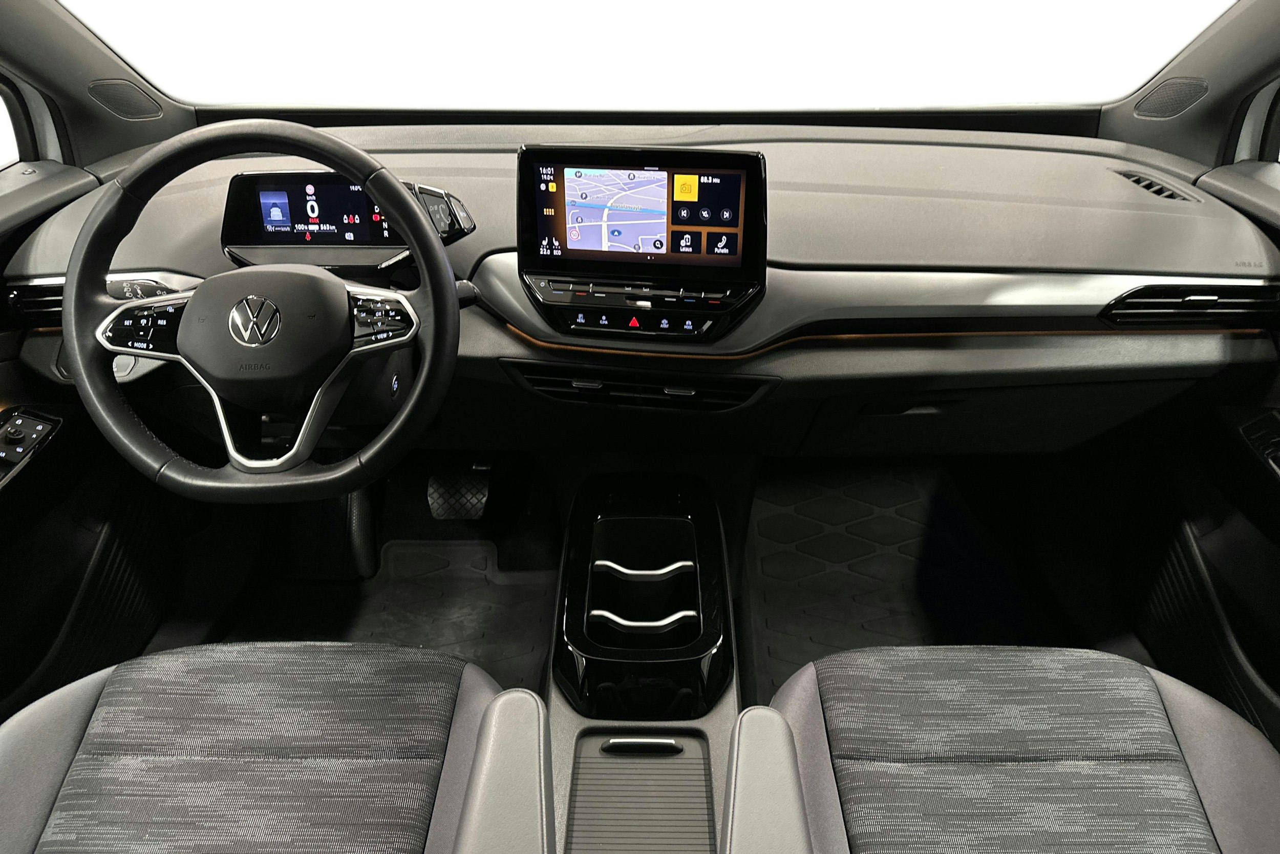 valkoinen Volkswagen ID.4 2021 kuva 9.