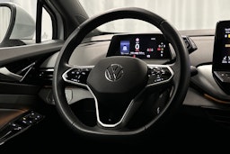 valkoinen Volkswagen ID.4 2021 kuva 16.