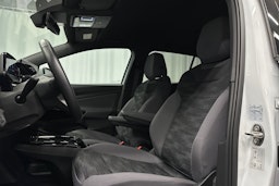 valkoinen Volkswagen ID.4 2021 kuva 17.