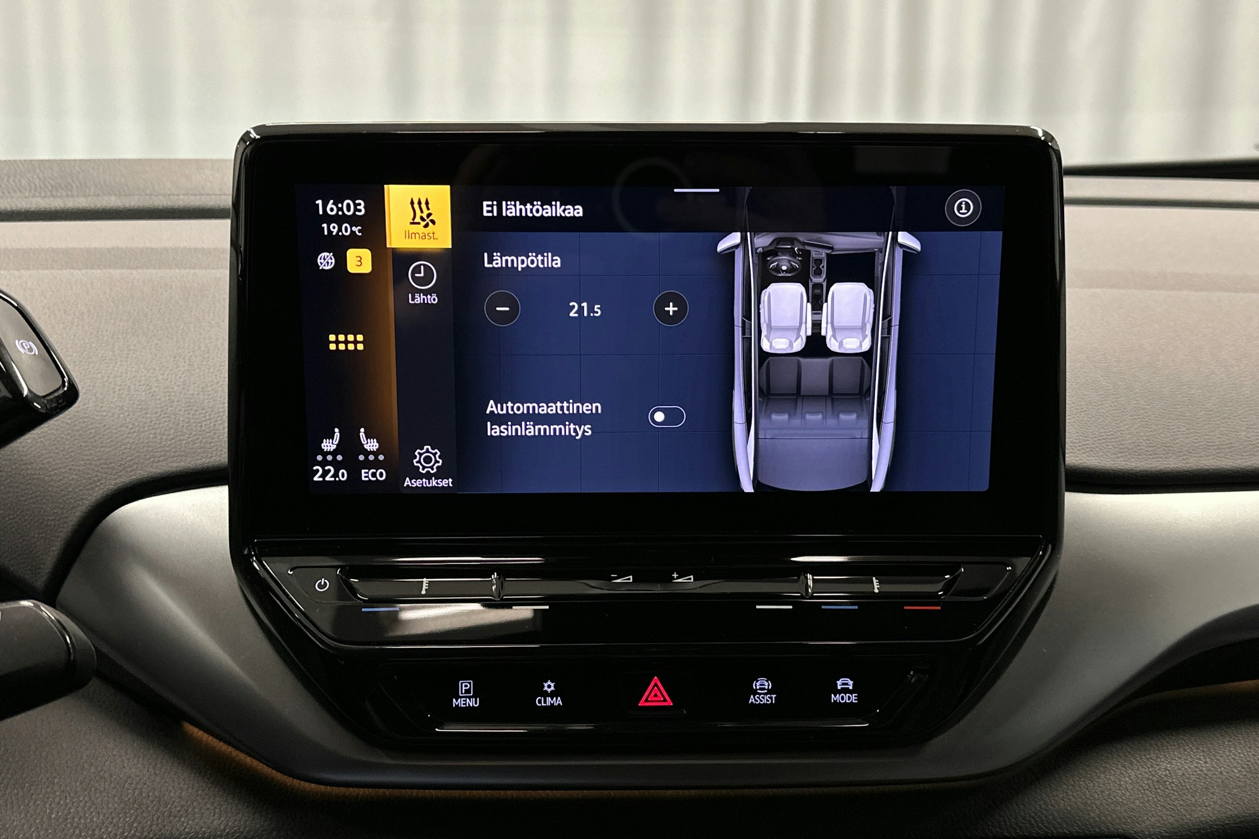 valkoinen Volkswagen ID.4 2021 kuva 27.