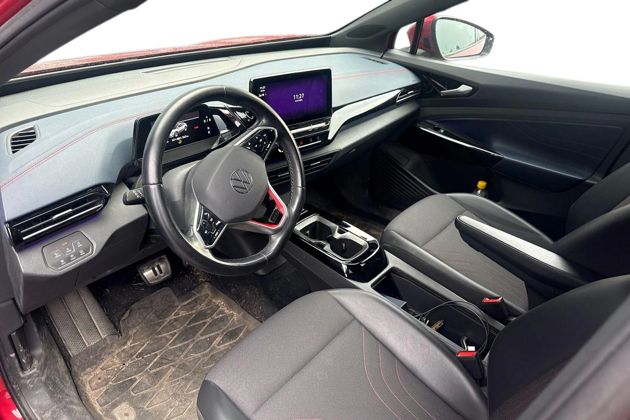 punainen Volkswagen ID.4 2021 kuva 3.