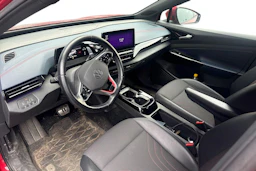 punainen Volkswagen ID.4 2021 kuva 3.