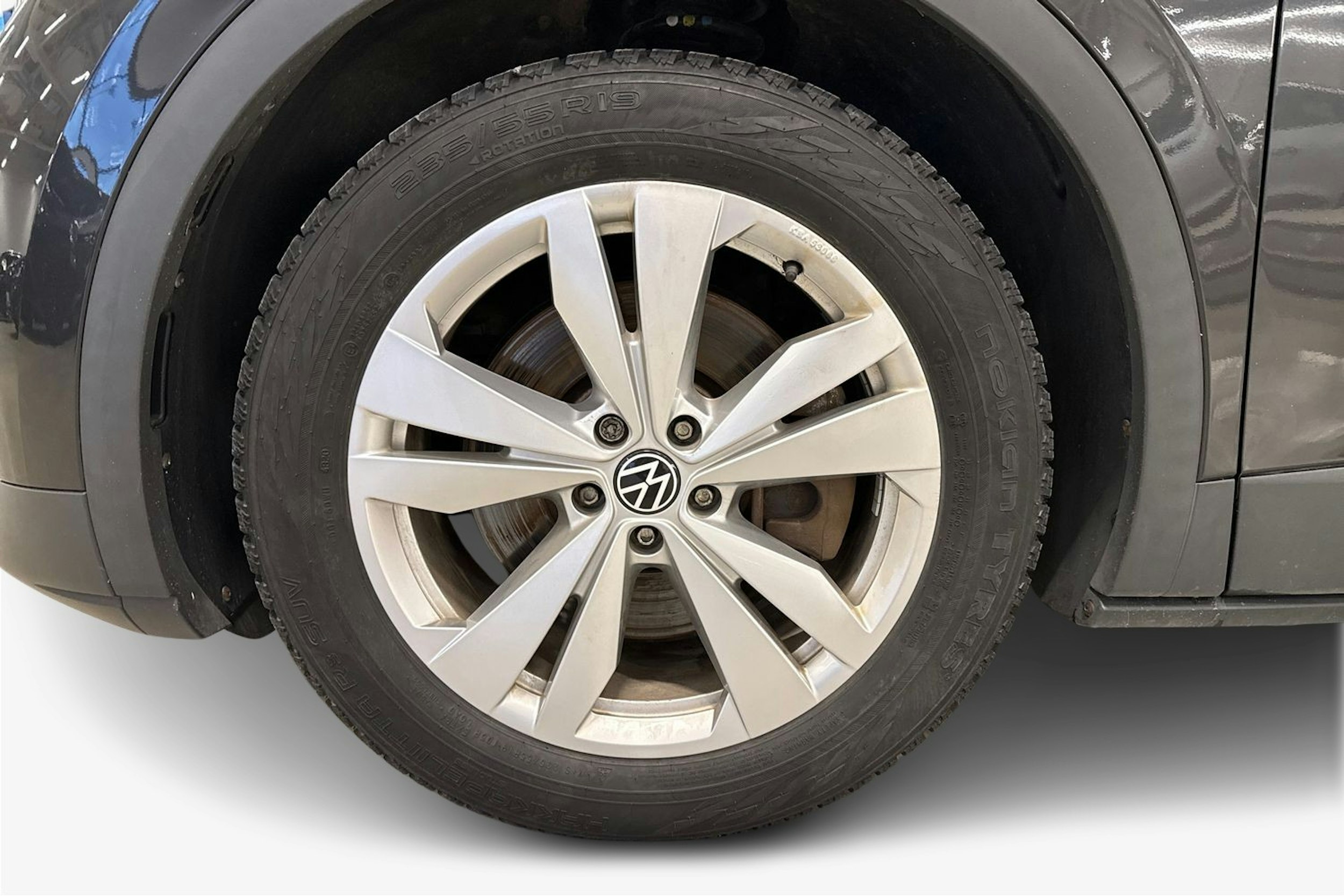 harmaa Volkswagen ID.4 2021 kuva 11.