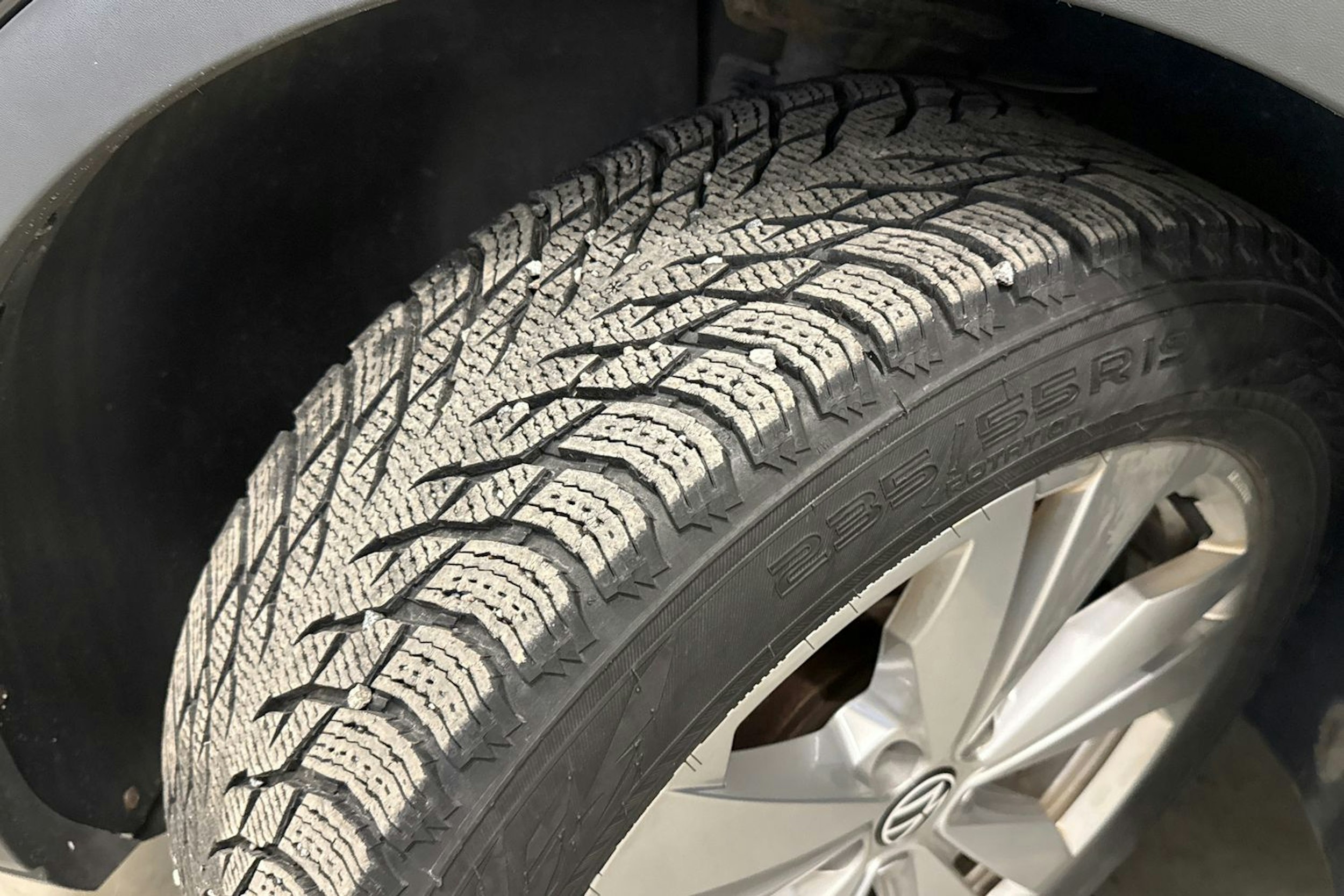 harmaa Volkswagen ID.4 2021 kuva 13.