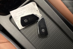 harmaa Volkswagen ID.4 2021 kuva 28.