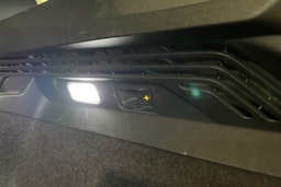 Harmaa Volkswagen ID.4 2021 kuva 30.
