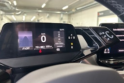 Valkoinen Volkswagen ID.4 2021 kuva 20.