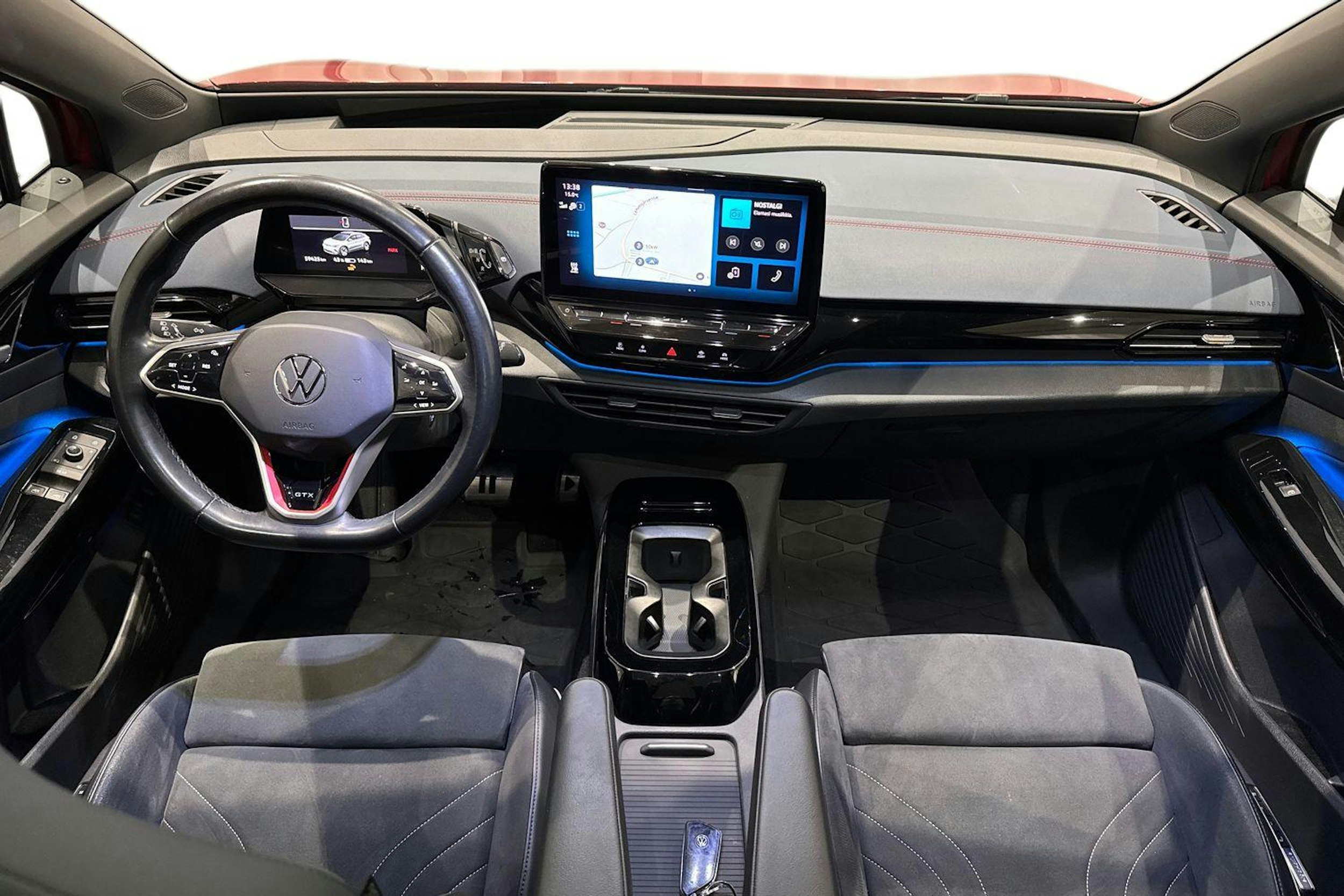 punainen Volkswagen ID.4 2022 kuva 9.