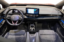 punainen Volkswagen ID.4 2022 kuva 9.