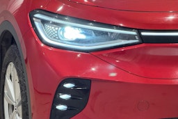 punainen Volkswagen ID.4 2022 kuva 15.