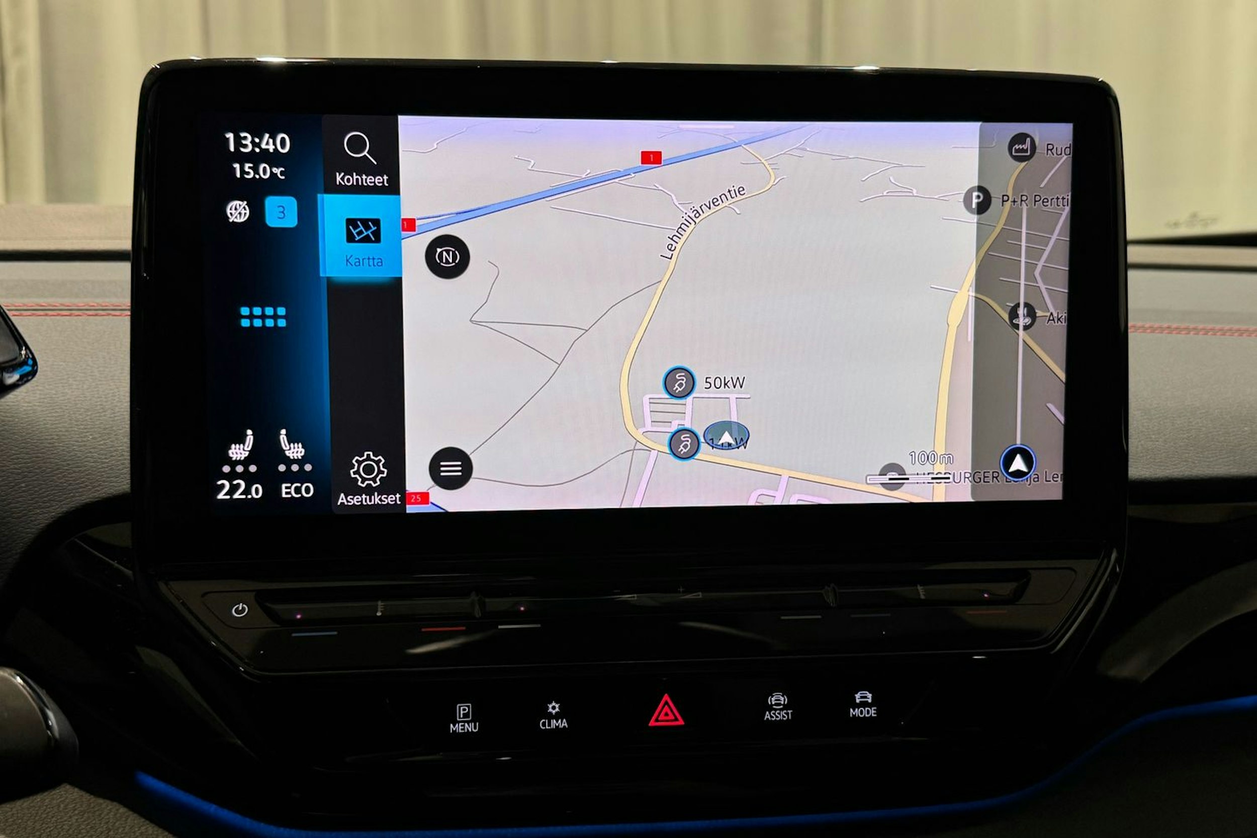 punainen Volkswagen ID.4 2022 kuva 24.