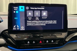 punainen Volkswagen ID.4 2022 kuva 25.