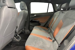 sininen Volkswagen ID.4 2021 kuva 10.