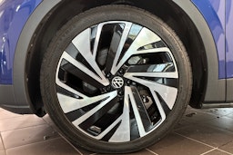 sininen Volkswagen ID.4 2021 kuva 11.