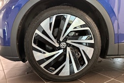 sininen Volkswagen ID.4 2021 kuva 13.