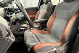 sininen Volkswagen ID.4 2021 kuva 14.