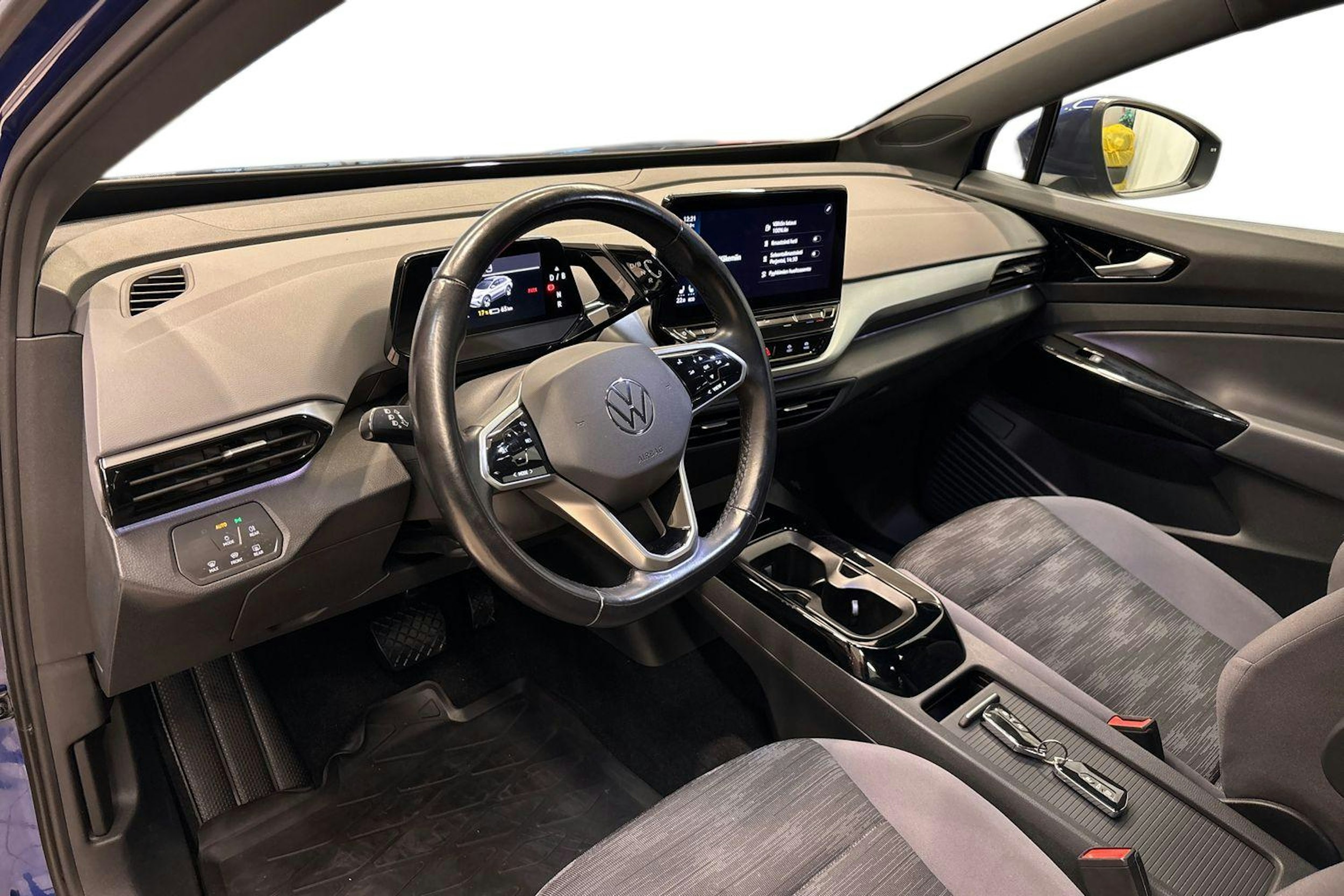 Sininen Volkswagen ID.4 2021 kuva 6.