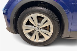 Sininen Volkswagen ID.4 2021 kuva 9.