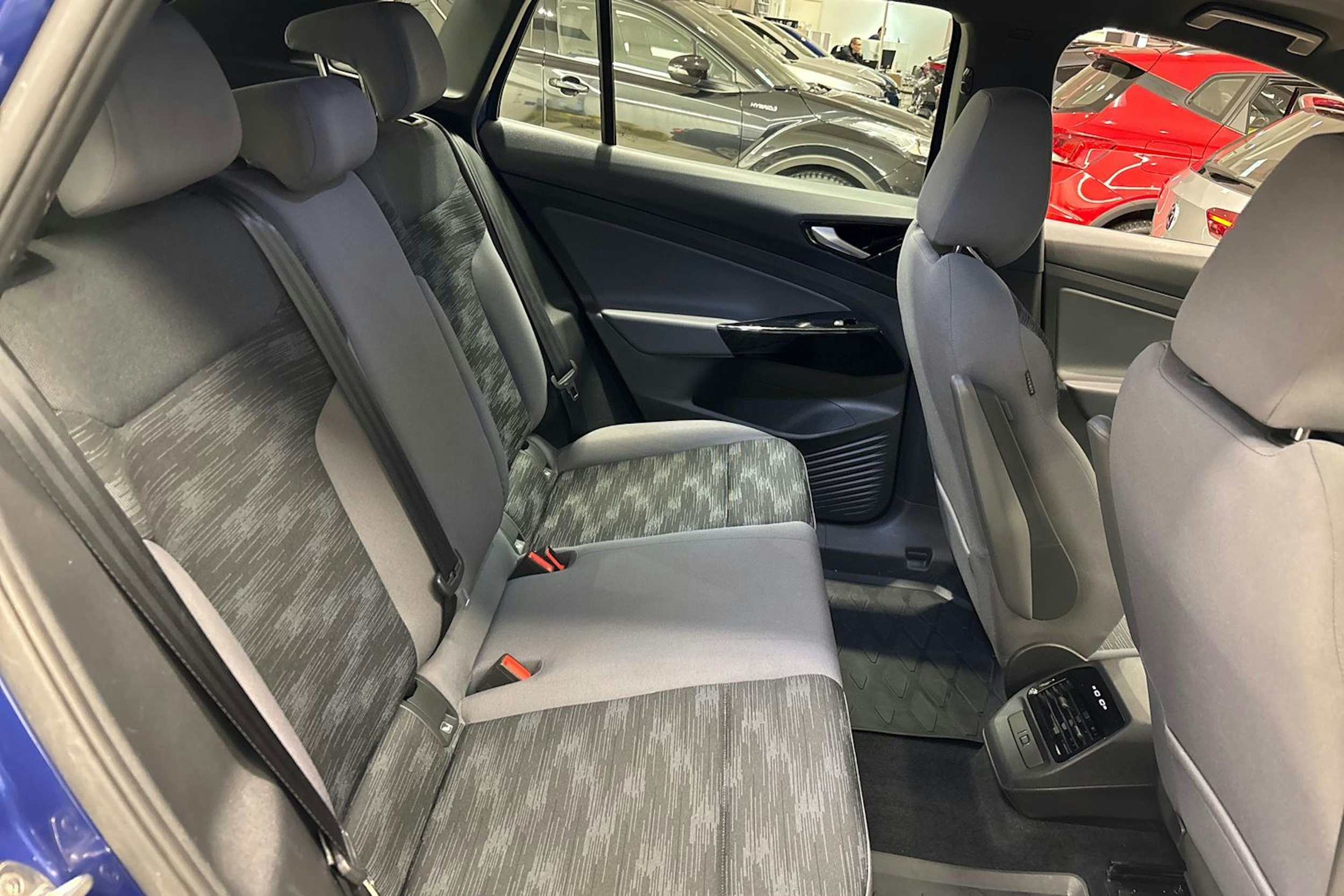 Sininen Volkswagen ID.4 2021 kuva 12.