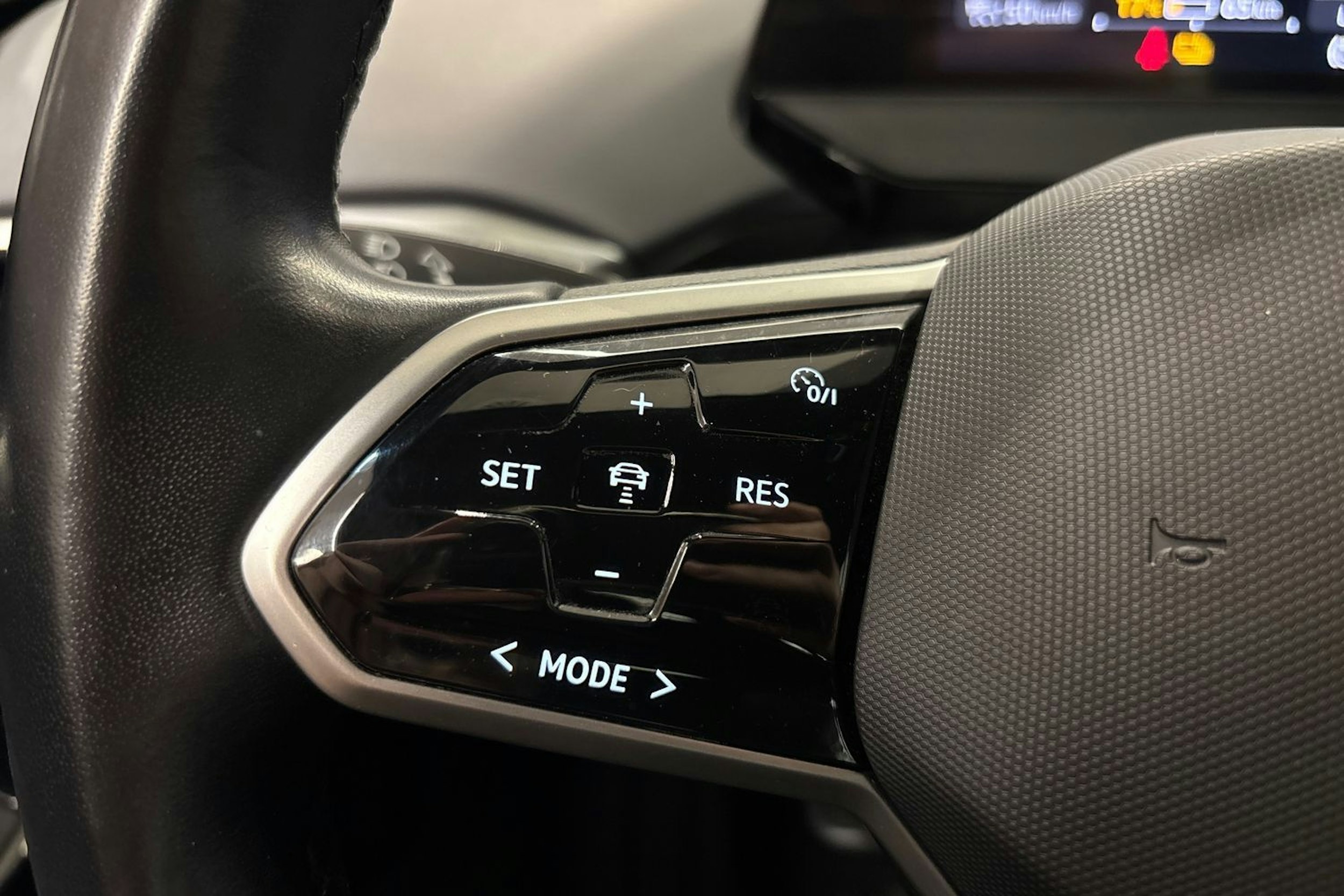 Sininen Volkswagen ID.4 2021 kuva 17.