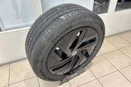 Sininen Volkswagen ID.4 2021 kuva 27.