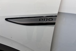valkoinen Volkswagen ID.4 2021 kuva 11.