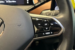 valkoinen Volkswagen ID.4 2021 kuva 18.