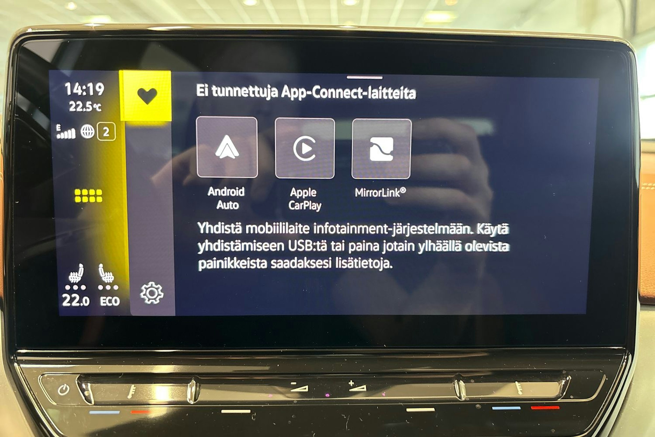 valkoinen Volkswagen ID.4 2021 kuva 23.