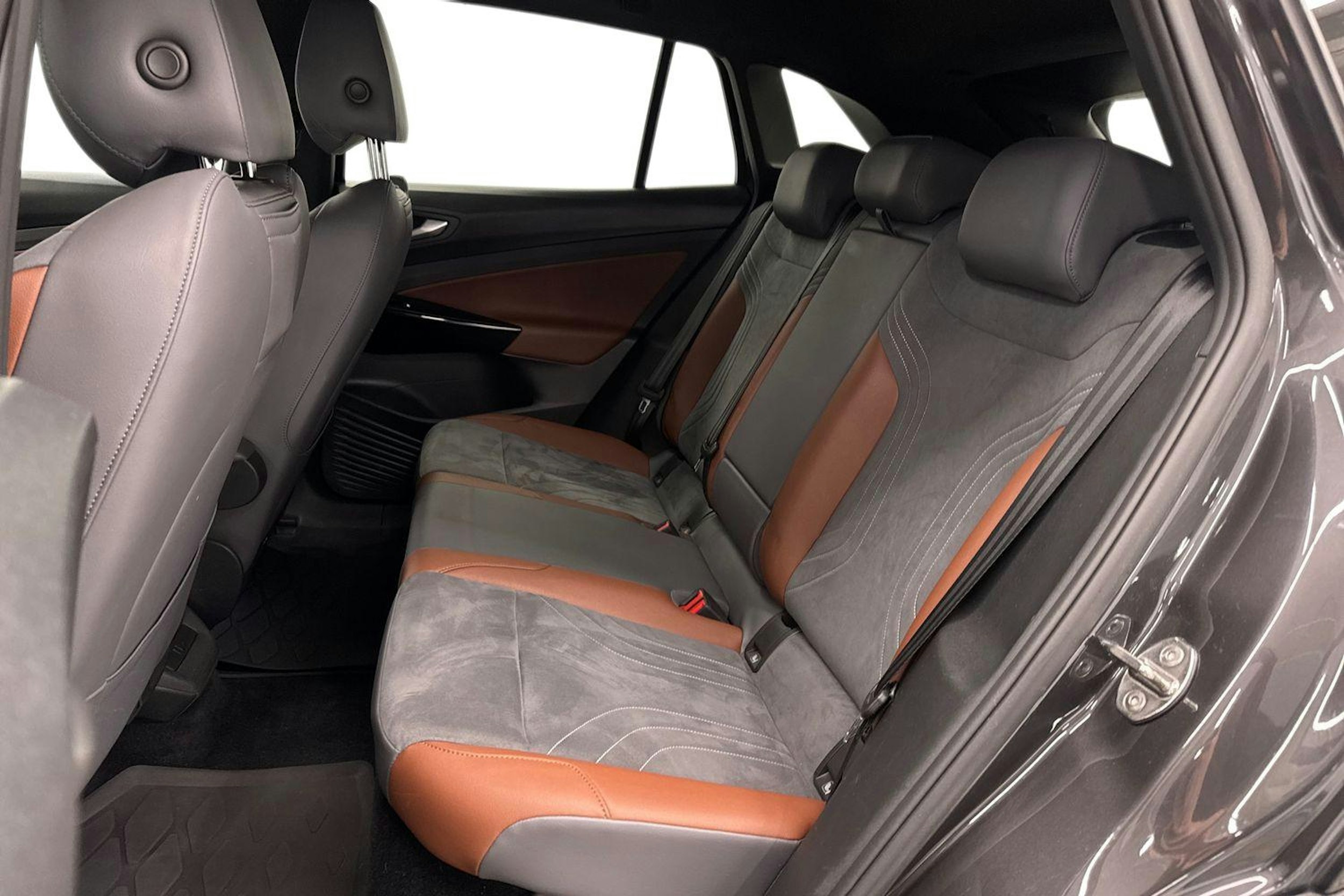 harmaa Volkswagen ID.4 2021 kuva 10.