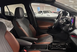 harmaa Volkswagen ID.4 2021 kuva 13.