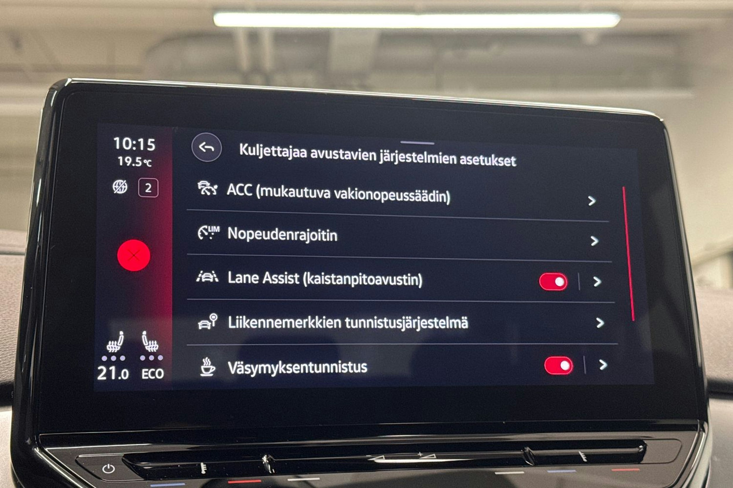 harmaa Volkswagen ID.4 2021 kuva 30.