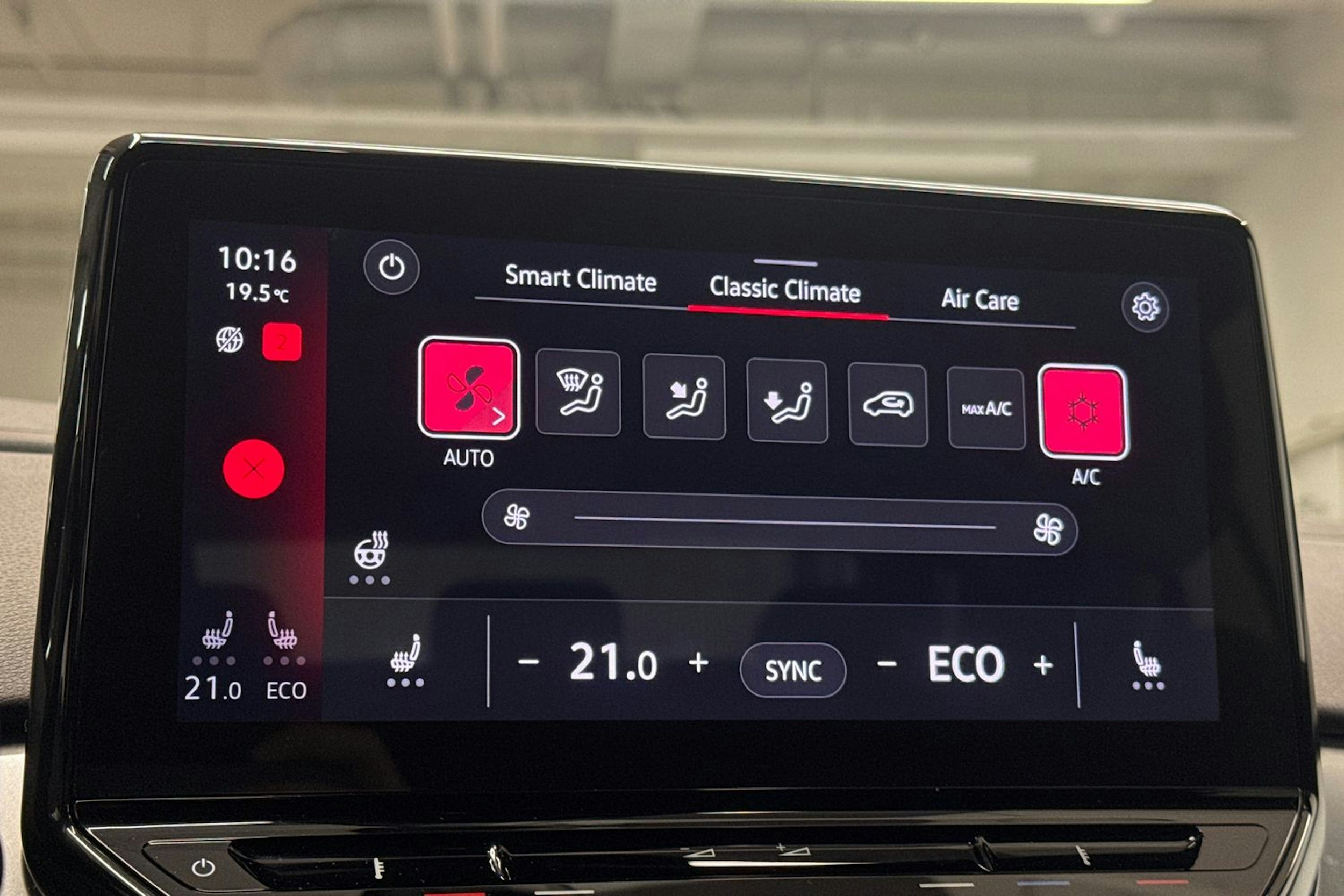 harmaa Volkswagen ID.4 2021 kuva 35.