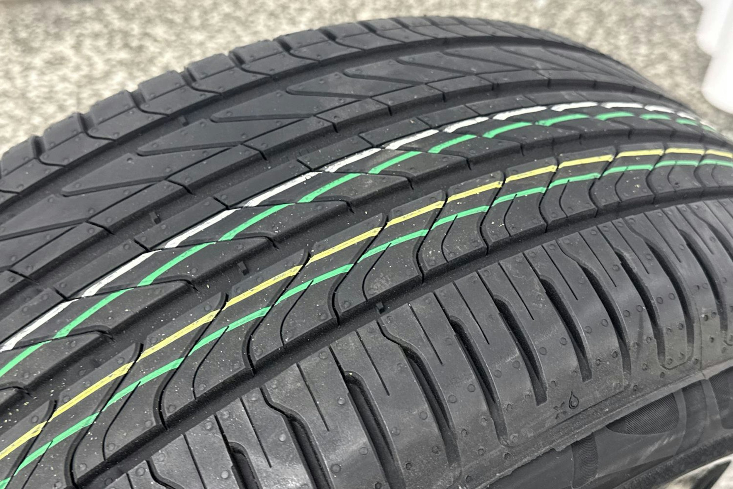 harmaa Volkswagen ID.4 2021 kuva 44.