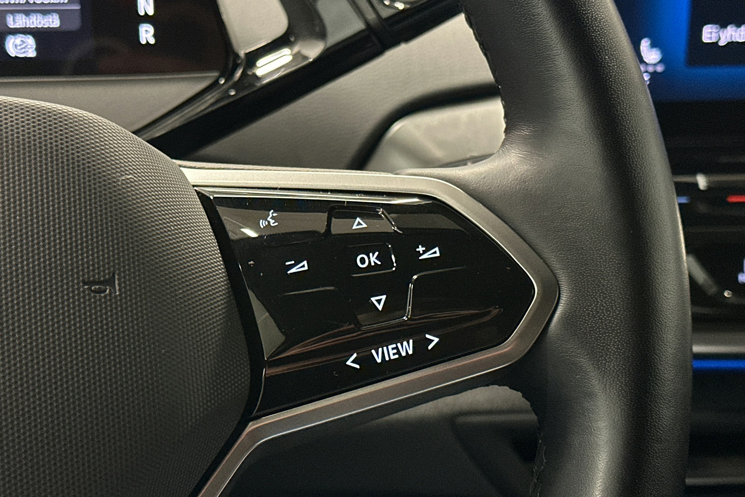 harmaa Volkswagen ID.4 2021 kuva 19.