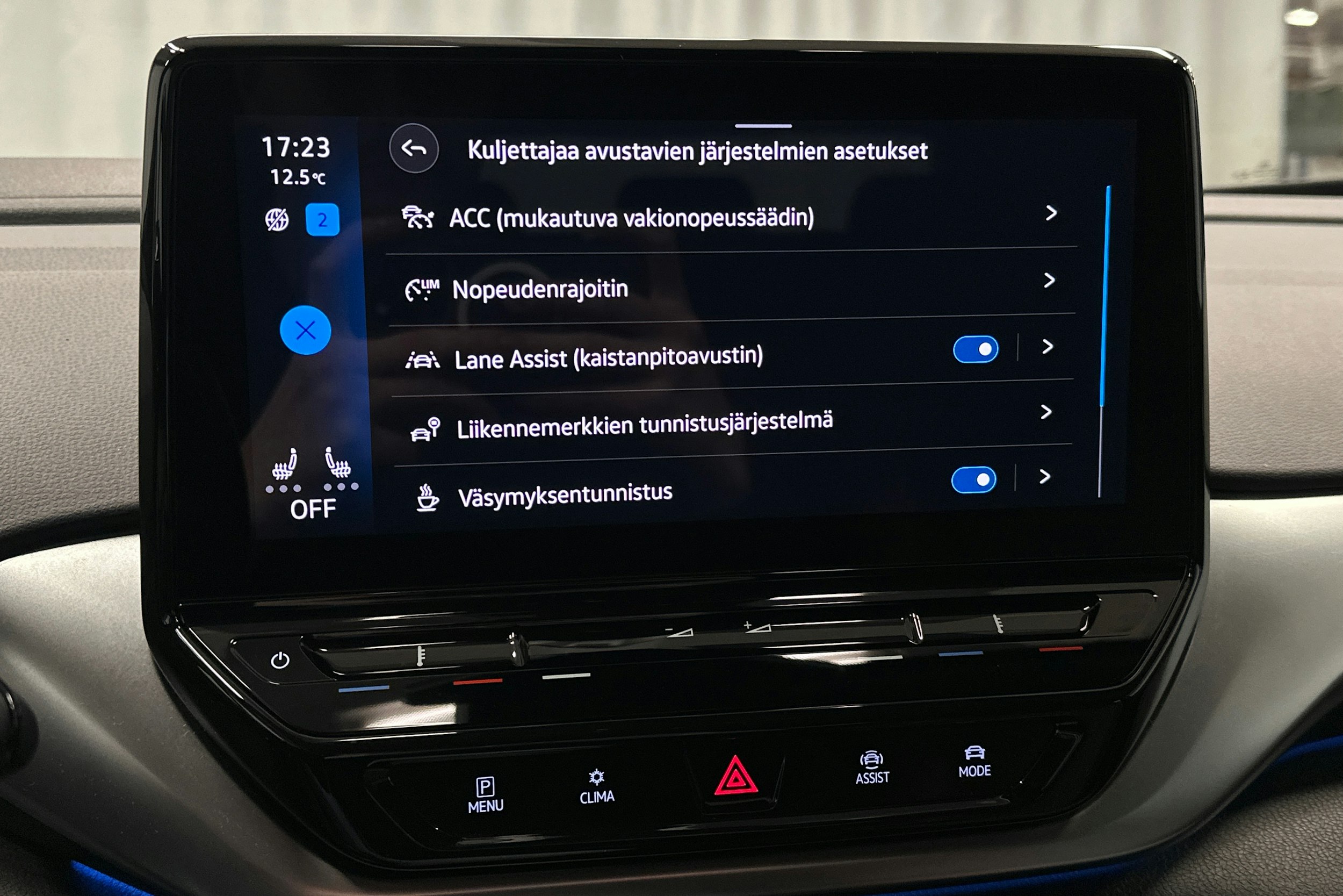 harmaa Volkswagen ID.4 2021 kuva 25.