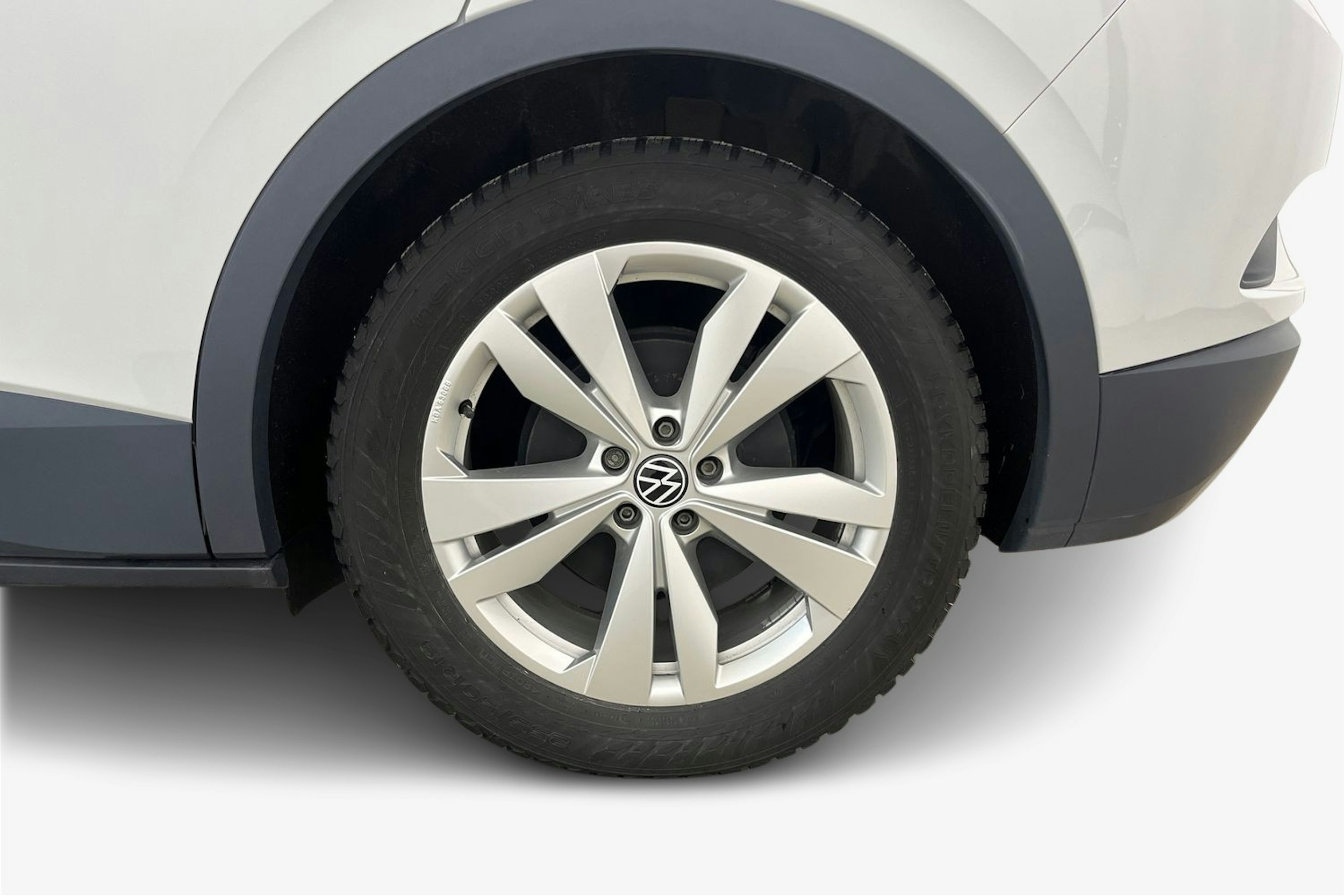 Valkoinen Volkswagen ID.4 2021 kuva 11.