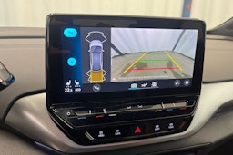 Valkoinen Volkswagen ID.4 2021 kuva 19.