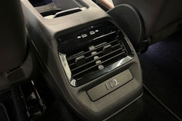 Valkoinen Volkswagen ID.4 2021 kuva 20.