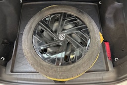 met. valkoinen Volkswagen ID.4 2021 kuva 11.