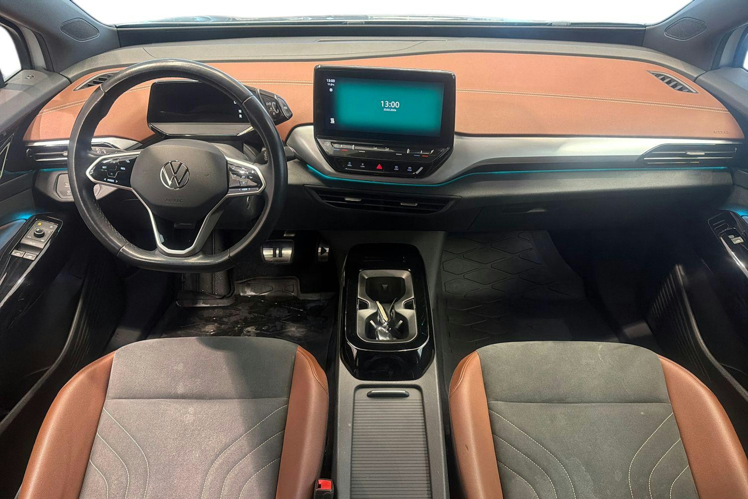 Harmaa Volkswagen ID.4 2021 kuva 9.