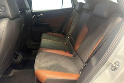 Harmaa Volkswagen ID.4 2021 kuva 10.