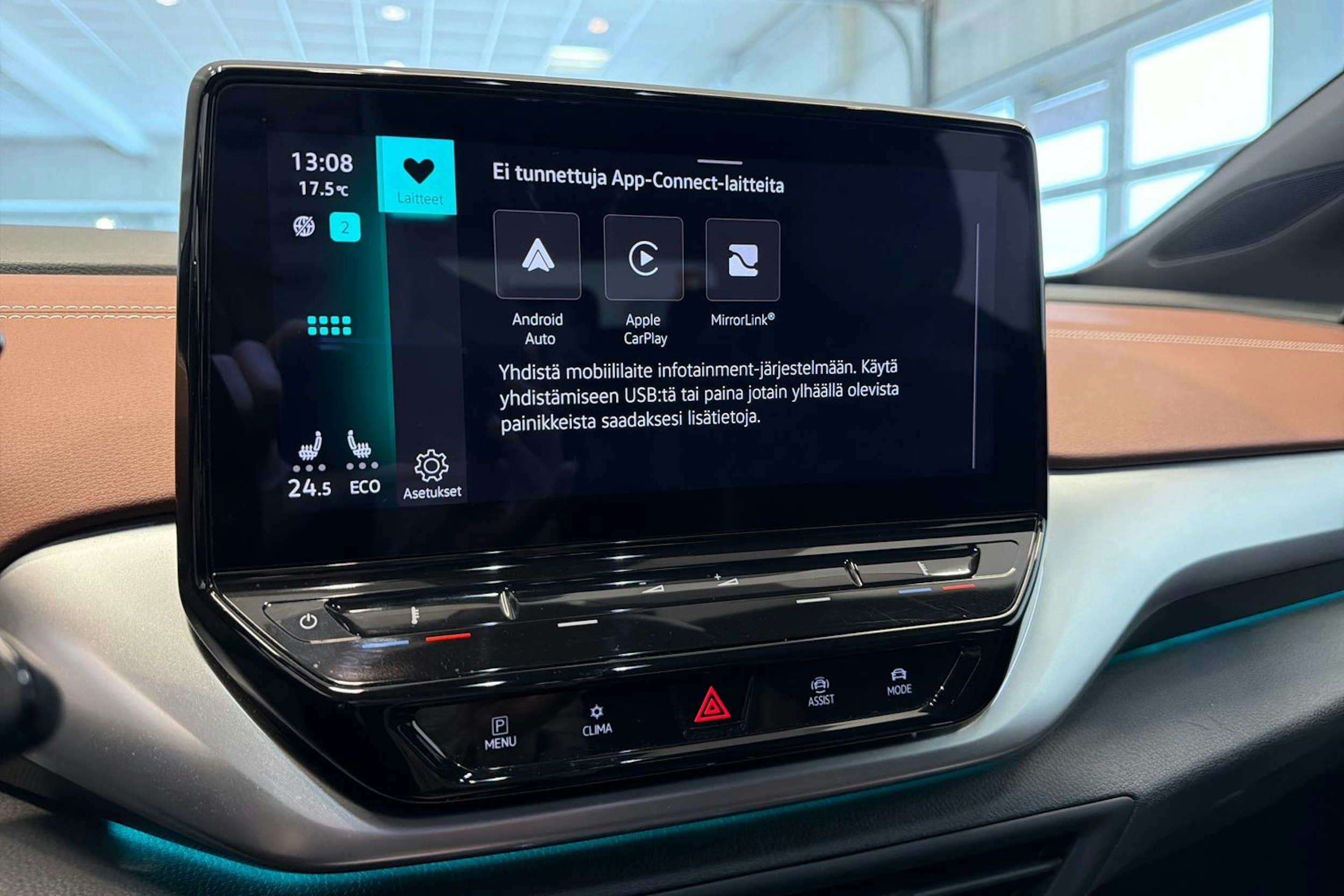 Harmaa Volkswagen ID.4 2021 kuva 22.