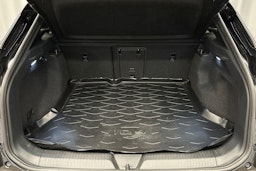 harmaa Volkswagen ID.4 2021 kuva 28.