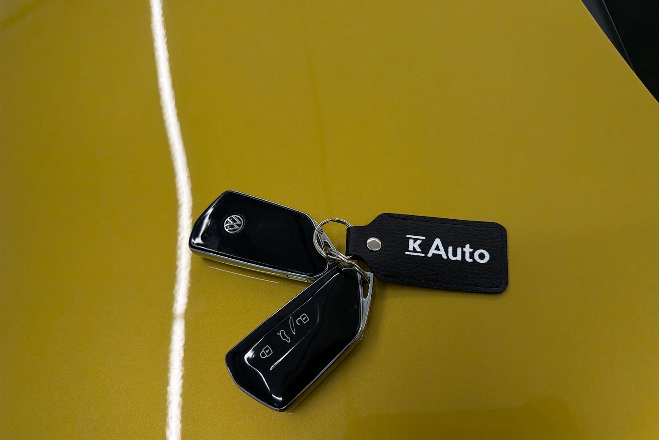 keltainen Volkswagen ID.4 2021 kuva 32.