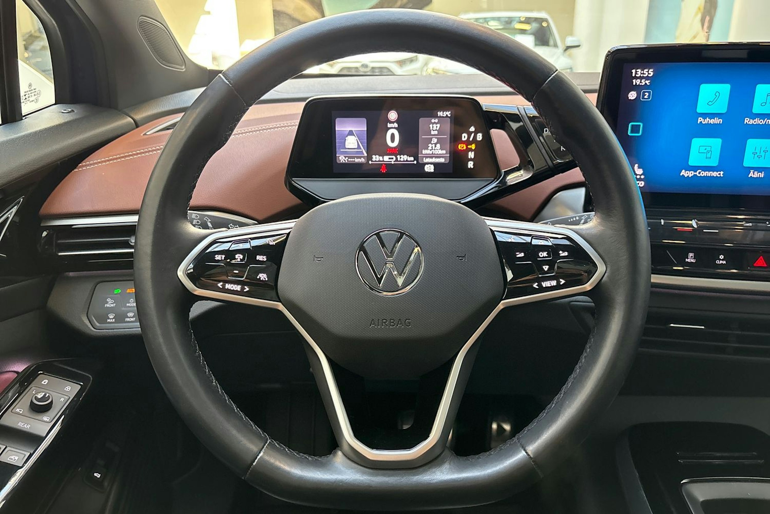 sininen Volkswagen ID.4 2021 kuva 19.