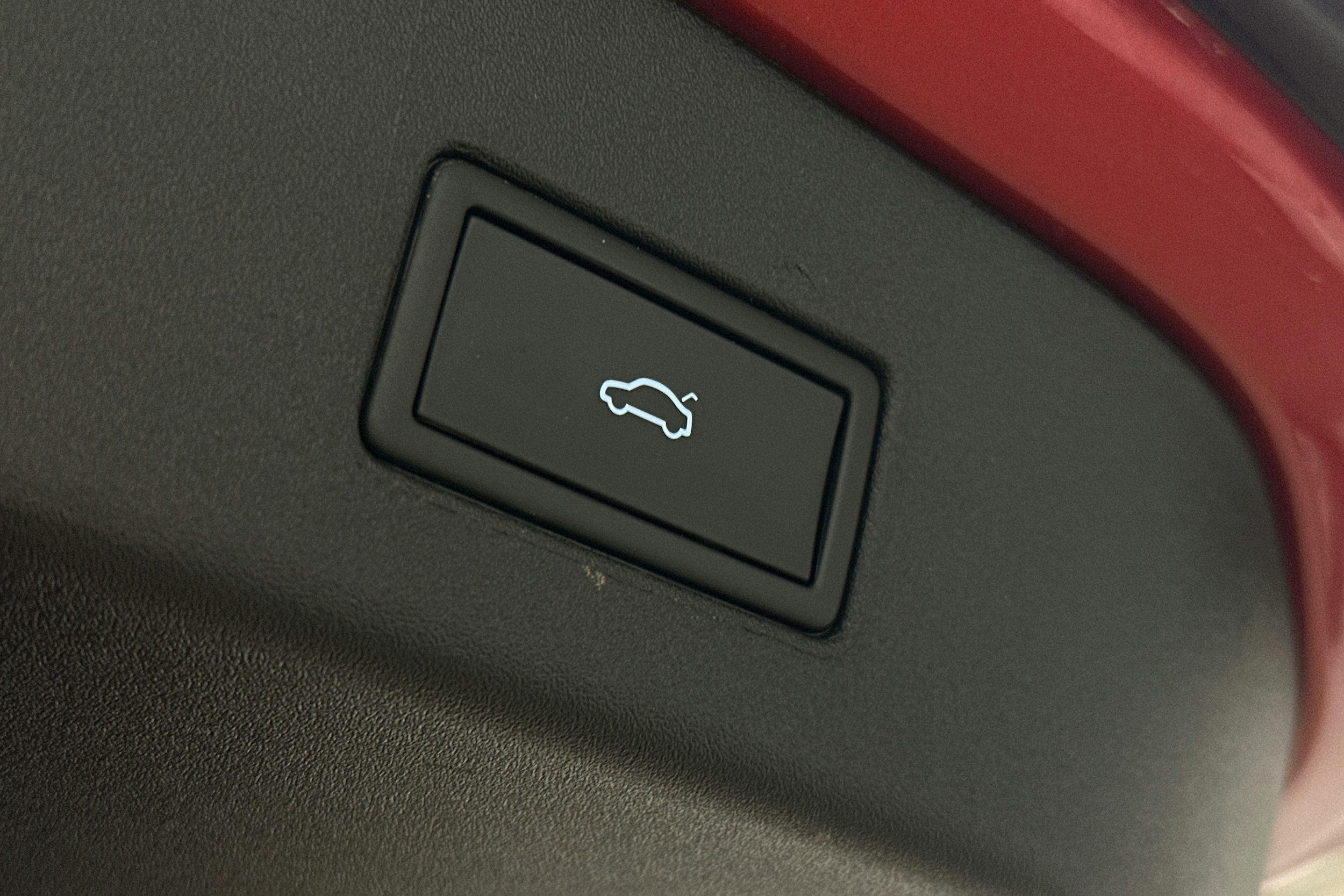 punainen Volkswagen ID.4 2021 kuva 15.