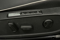 punainen Volkswagen ID.4 2021 kuva 20.