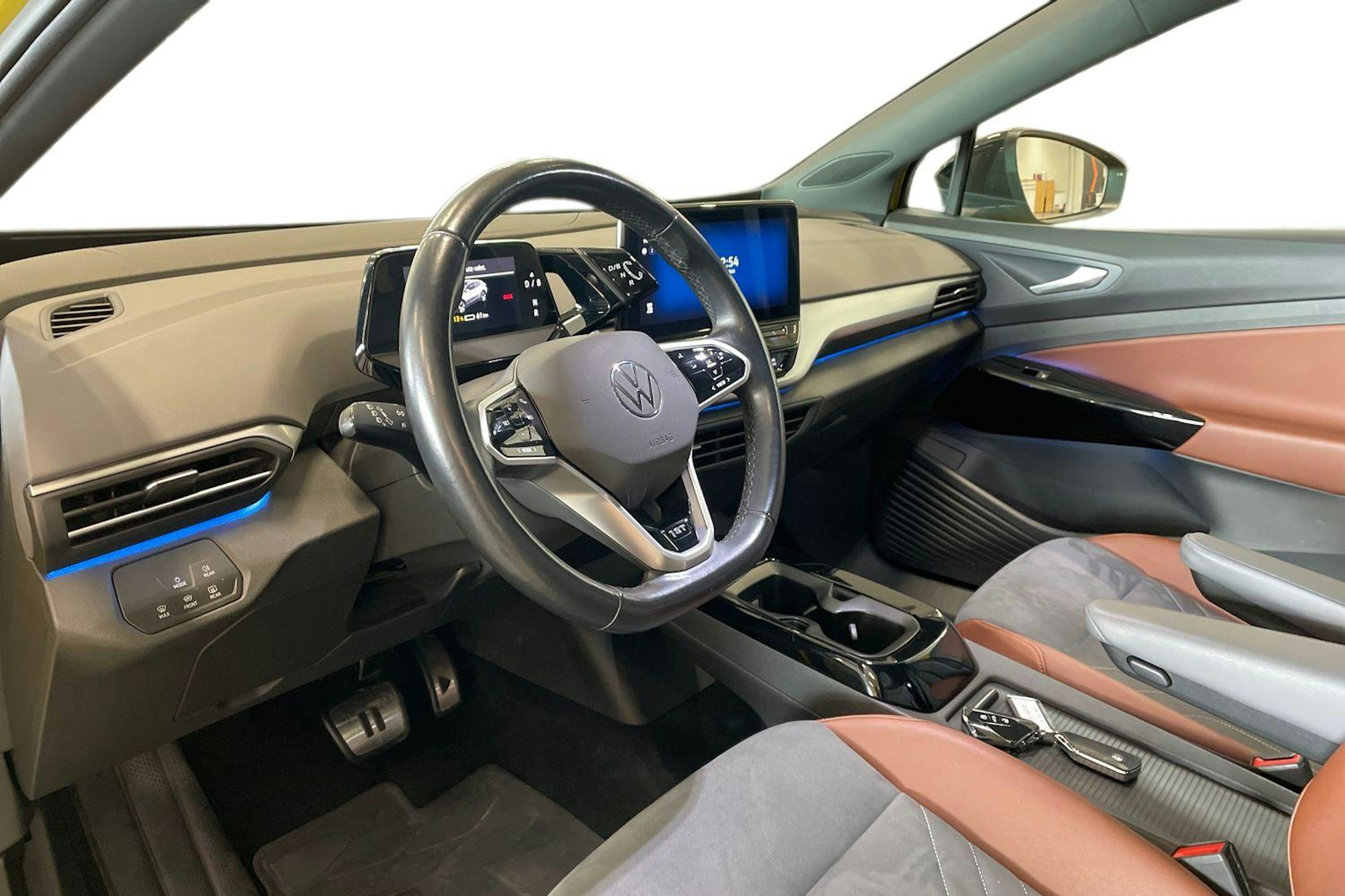 Keltainen Volkswagen ID.4 2021 kuva 7.